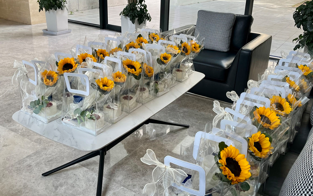 情暖三八节 巾帼绽芳华